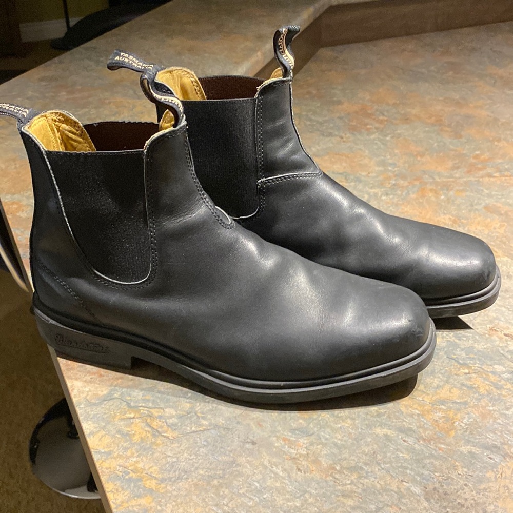 ***SOLD*** Blundstone boots, Mens Sz 11 (fits like 12), Very good condition